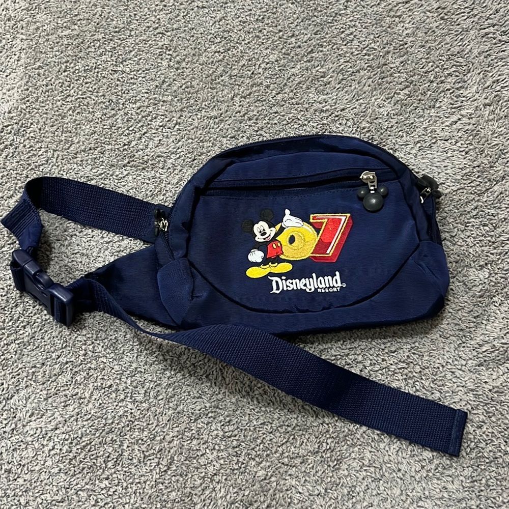Disneyland resorts Mickey Fanny pack